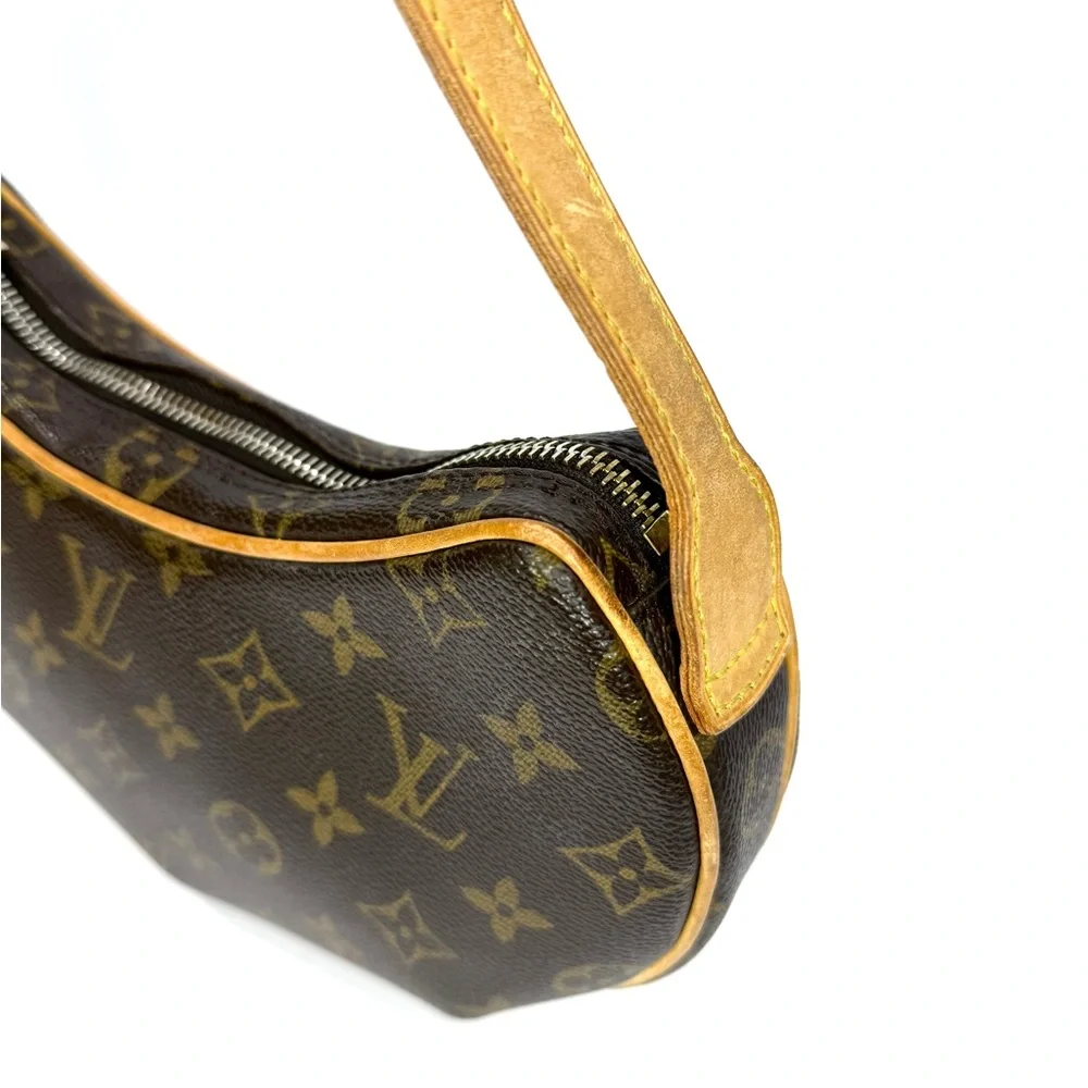 ✨SOLD✨ Vintage Louis Vuitton Croissant PM - Picture 5 of 13